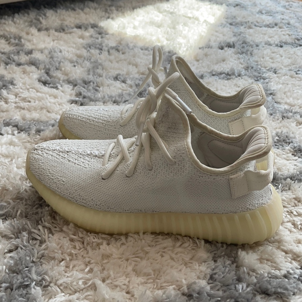 Authentic yeezy 350 cream. Size 6, Used. No box.